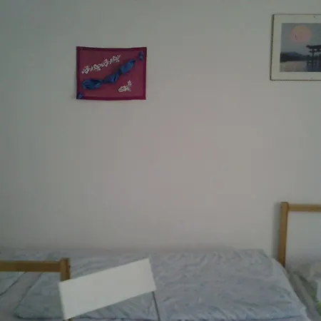 1st Hotell 2*