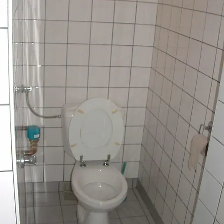 1st Hotell 2*
