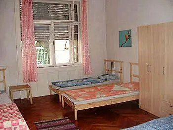 1st Otel 2*